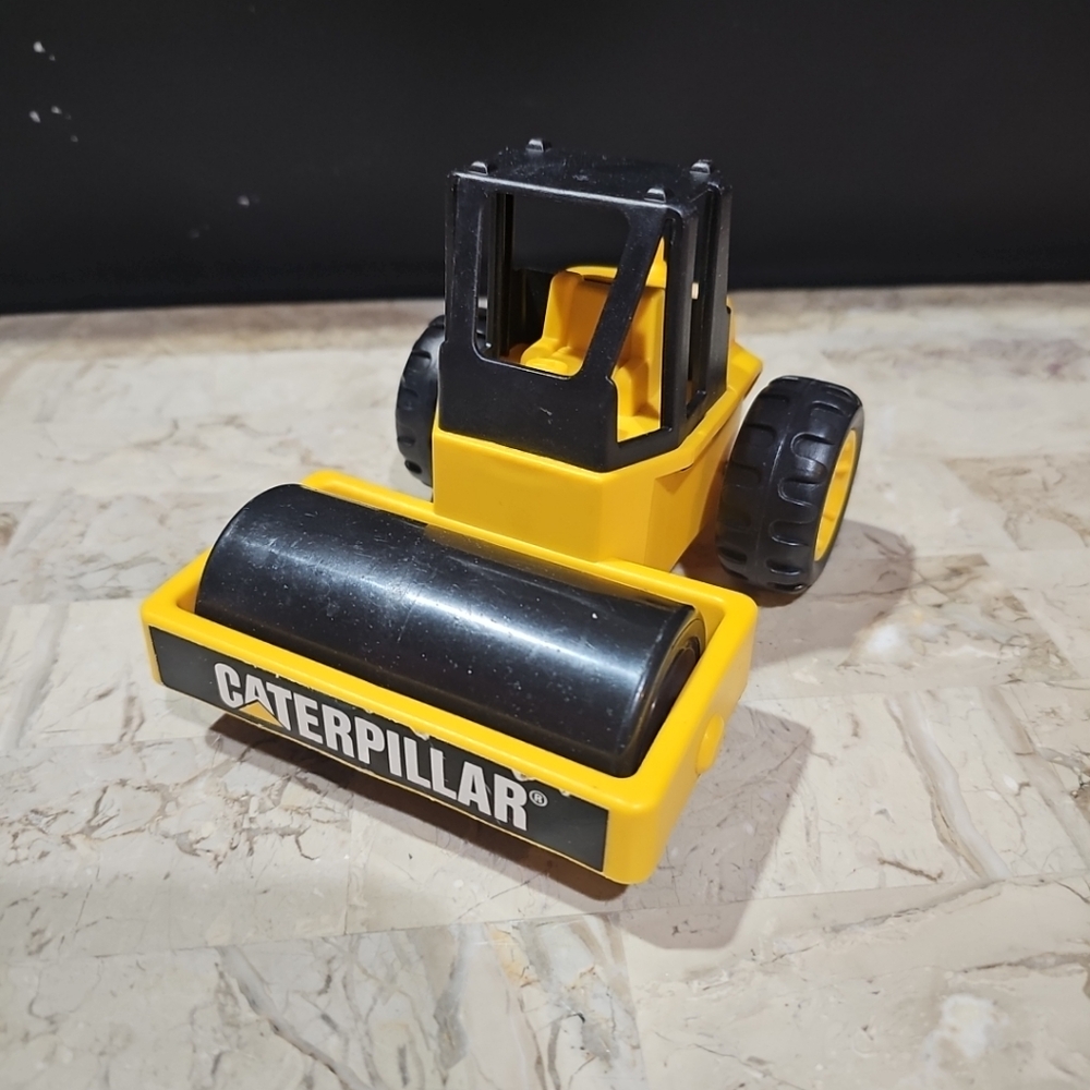 Caterpillar Yellow and Black Toy Roller‎ Kid Toy By CAT